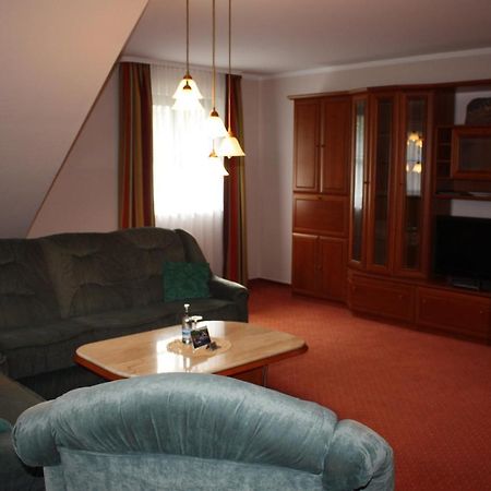Hotel & Restaurant Lenzer Krug Malchow  Esterno foto