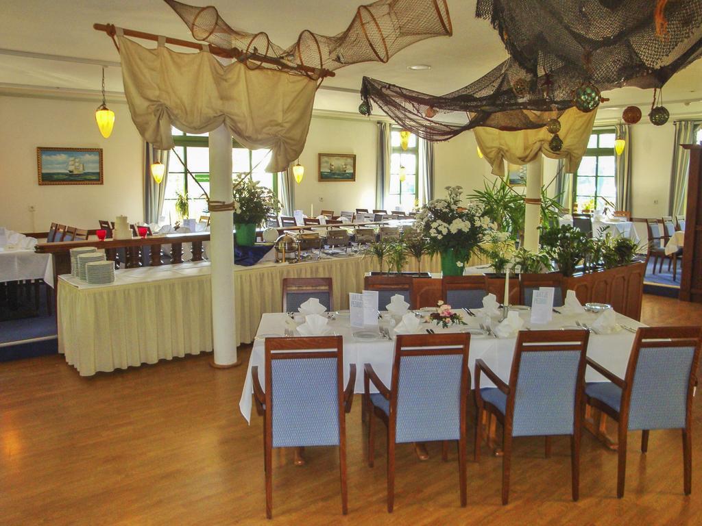 Hotel & Restaurant Lenzer Krug Malchow  Esterno foto