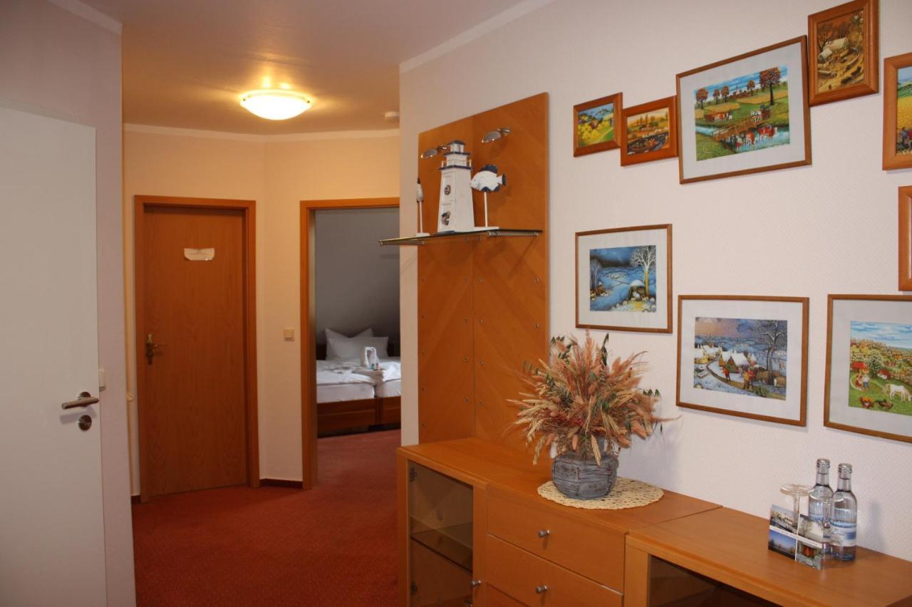 Hotel & Restaurant Lenzer Krug Malchow  Esterno foto